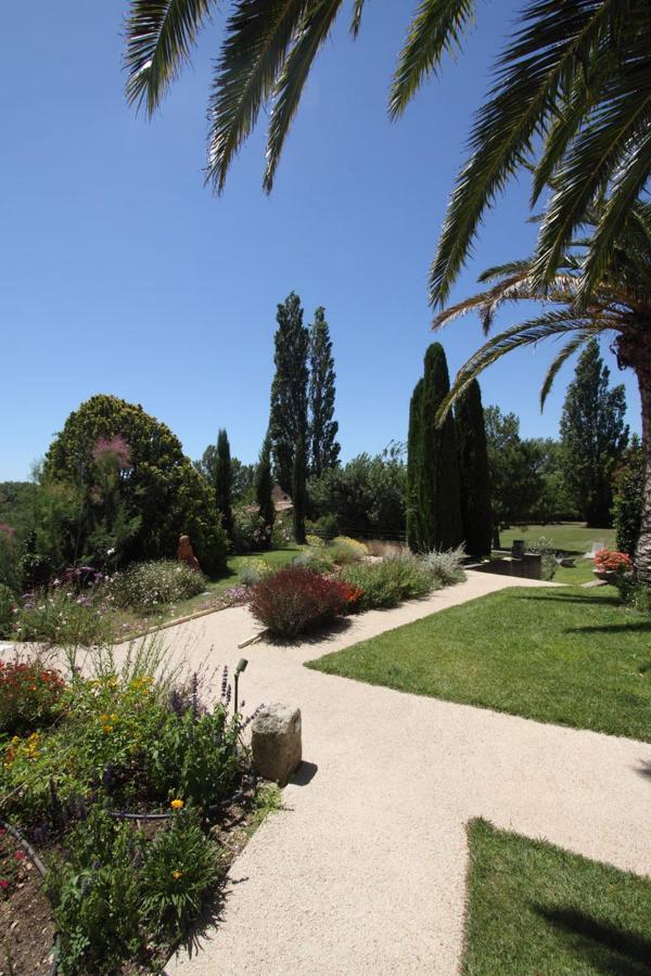 Val Baussenc, The Originals Relais Hotel Maussane les Alpilles Ngoại thất bức ảnh