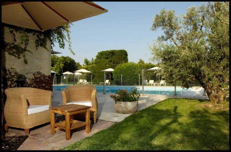 Val Baussenc, The Originals Relais Hotel Maussane les Alpilles Ngoại thất bức ảnh