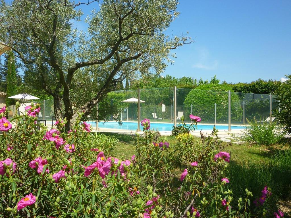 Val Baussenc, The Originals Relais Hotel Maussane les Alpilles Ngoại thất bức ảnh